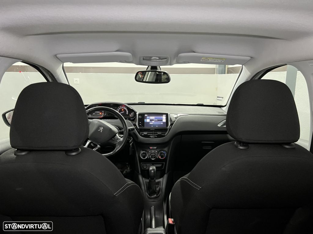 Peugeot 208 1.2 PureTech Style - 12