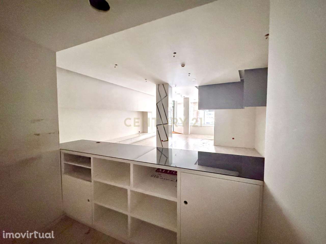 Loja para Arrendamento no Centro de Vila do Conde — Excelente Localiza - Grande imagem: 5/18