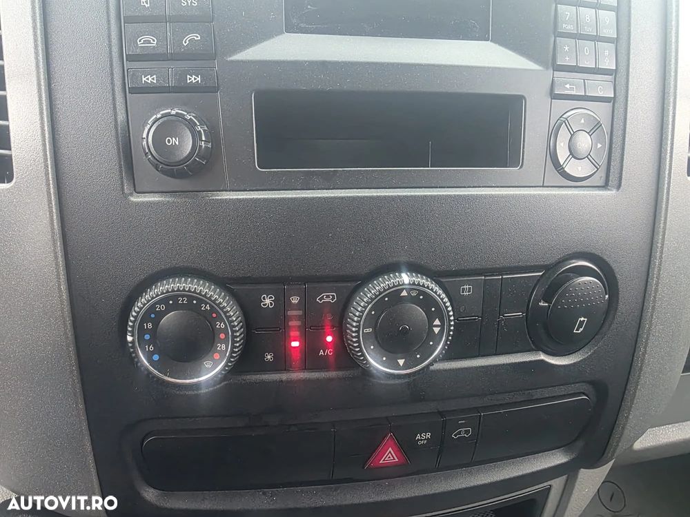 Mercedes-Benz SPRINTER - 7