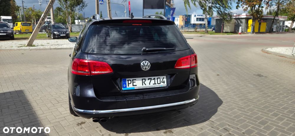 Volkswagen Passat Variant 2.0 TDI DSG BlueMotion Technology Highline - 11