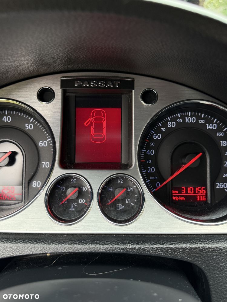 Volkswagen Passat - 3
