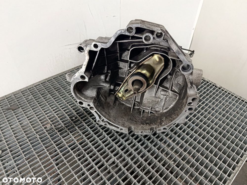 SKRZYNIA BIEGÓW MANUALNA 5 VW PASSAT B5 EAB 1.9 TDI - 5