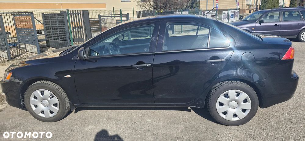 Mitsubishi Lancer - 5