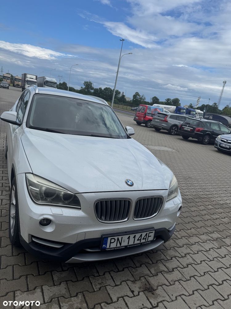 BMW X1 xDrive18d xLine - 11