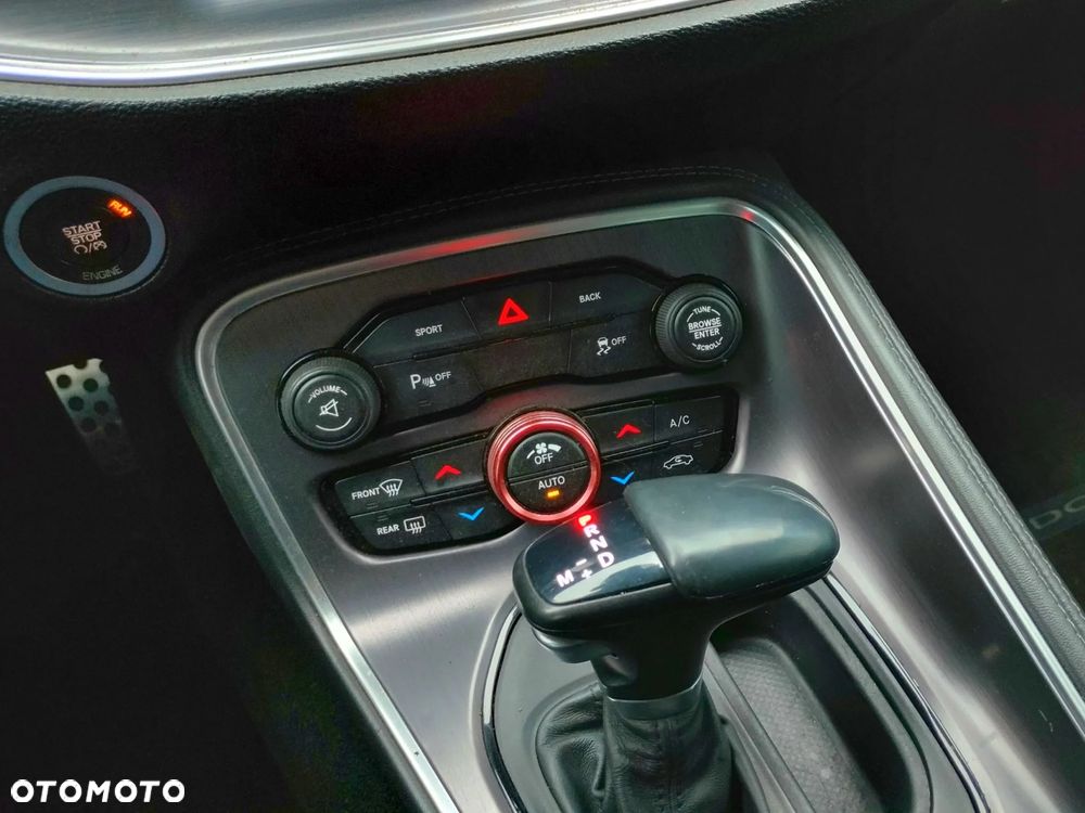 Dodge Challenger Automatik R/T Plus - 21