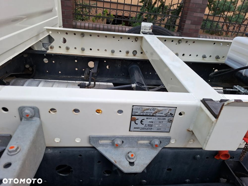 Iveco 35c13 - 21