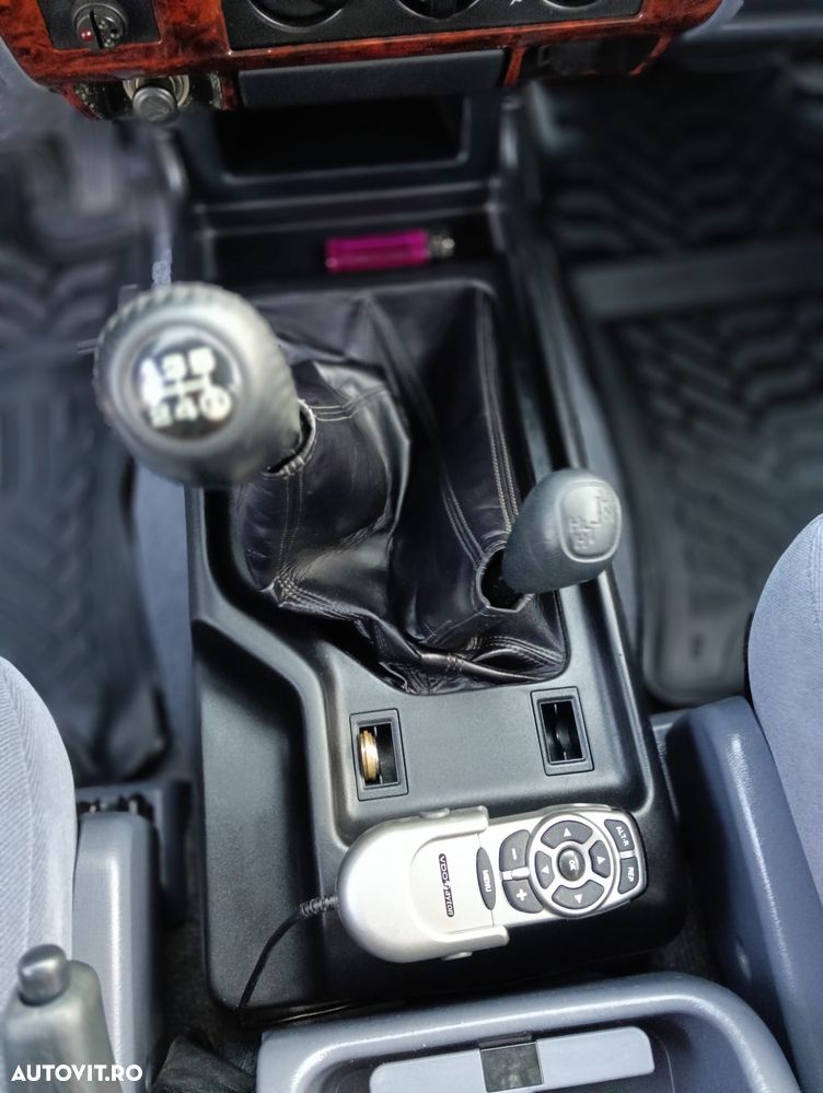 Toyota Land Cruiser 90 TD4-D - 17