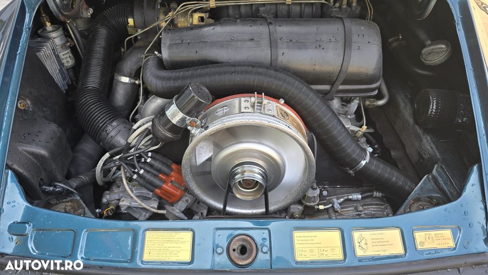 Porsche 911 - 32