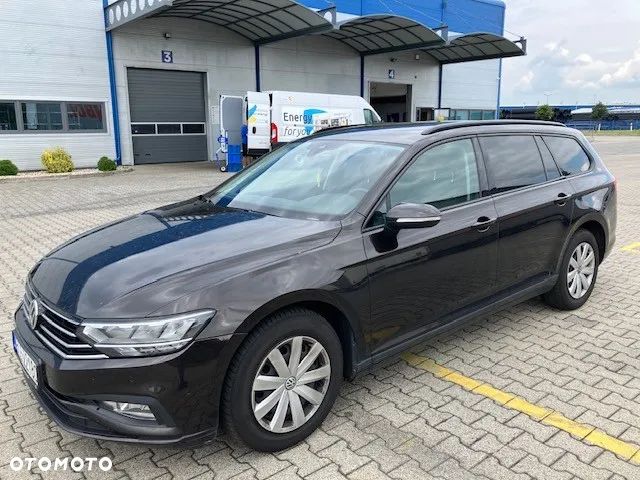 Volkswagen Passat - 2