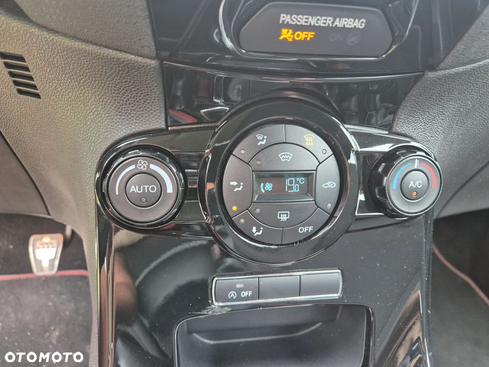 Ford Fiesta 1.0 EcoBoost STart-Stop Sport - 23