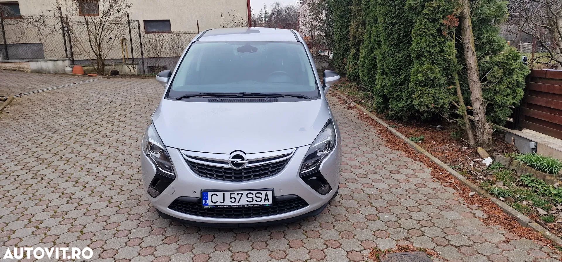Opel Zafira - 1