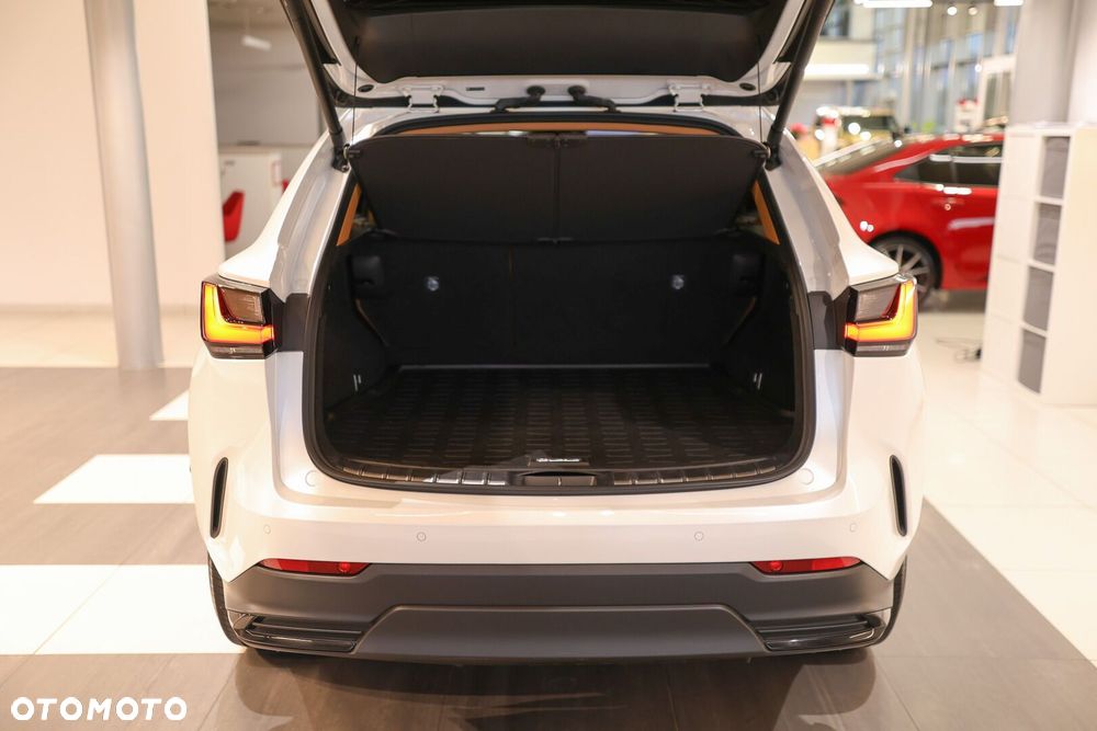 Lexus NX 350h Prestige 2WD - 14