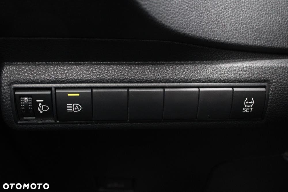 Toyota Corolla - 11