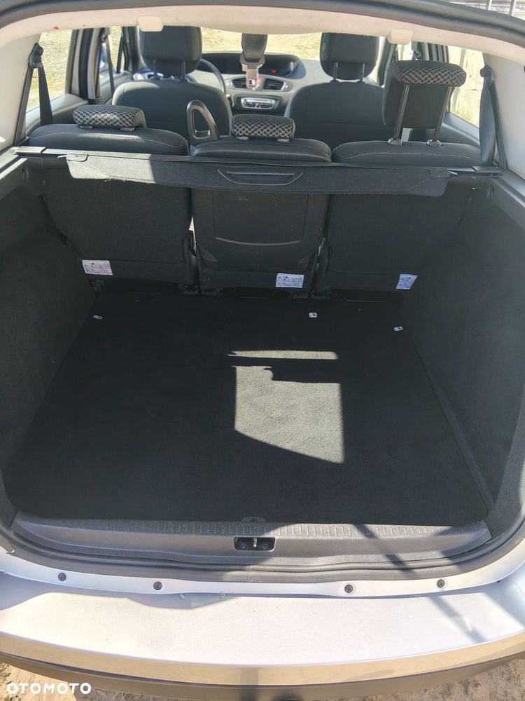 Renault Scenic - 9