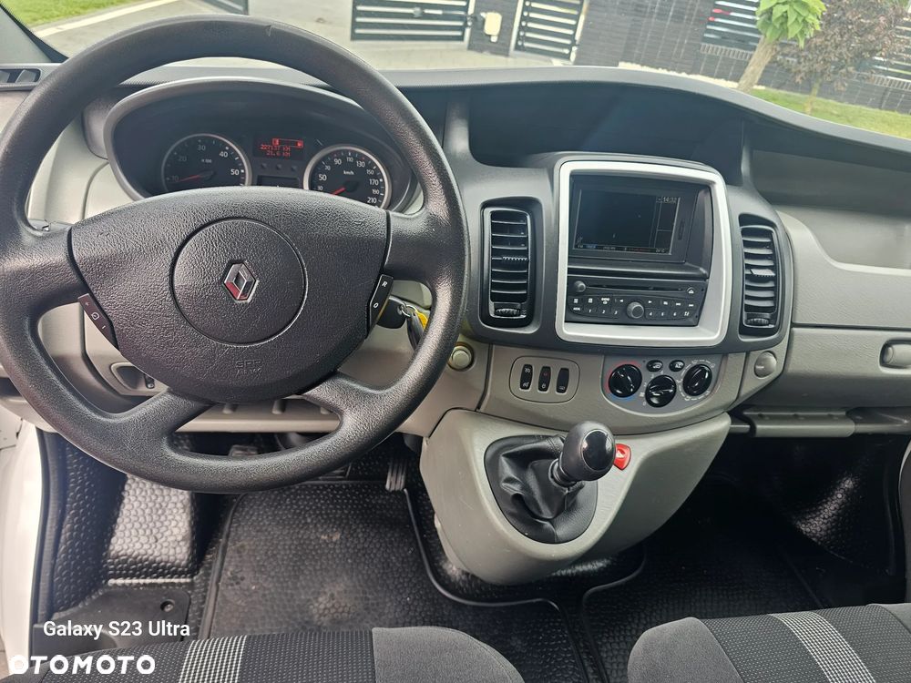 Renault Trafic - 17
