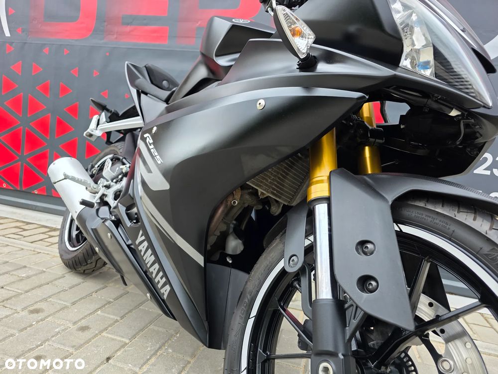 Yamaha YZF - 26