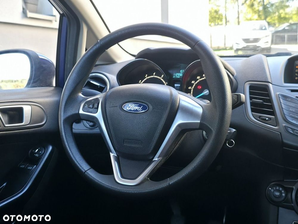 Ford Fiesta - 17