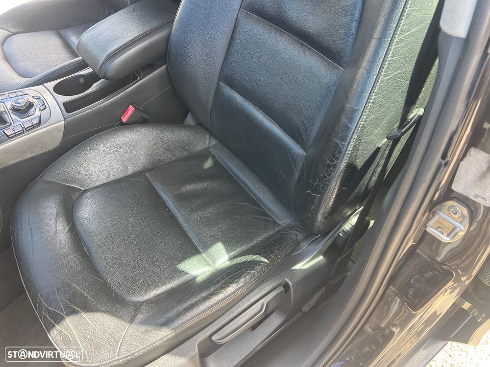 Audi A4 2.0 TDI S-line - 29