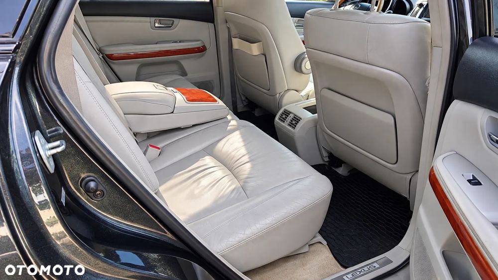 Lexus RX - 22
