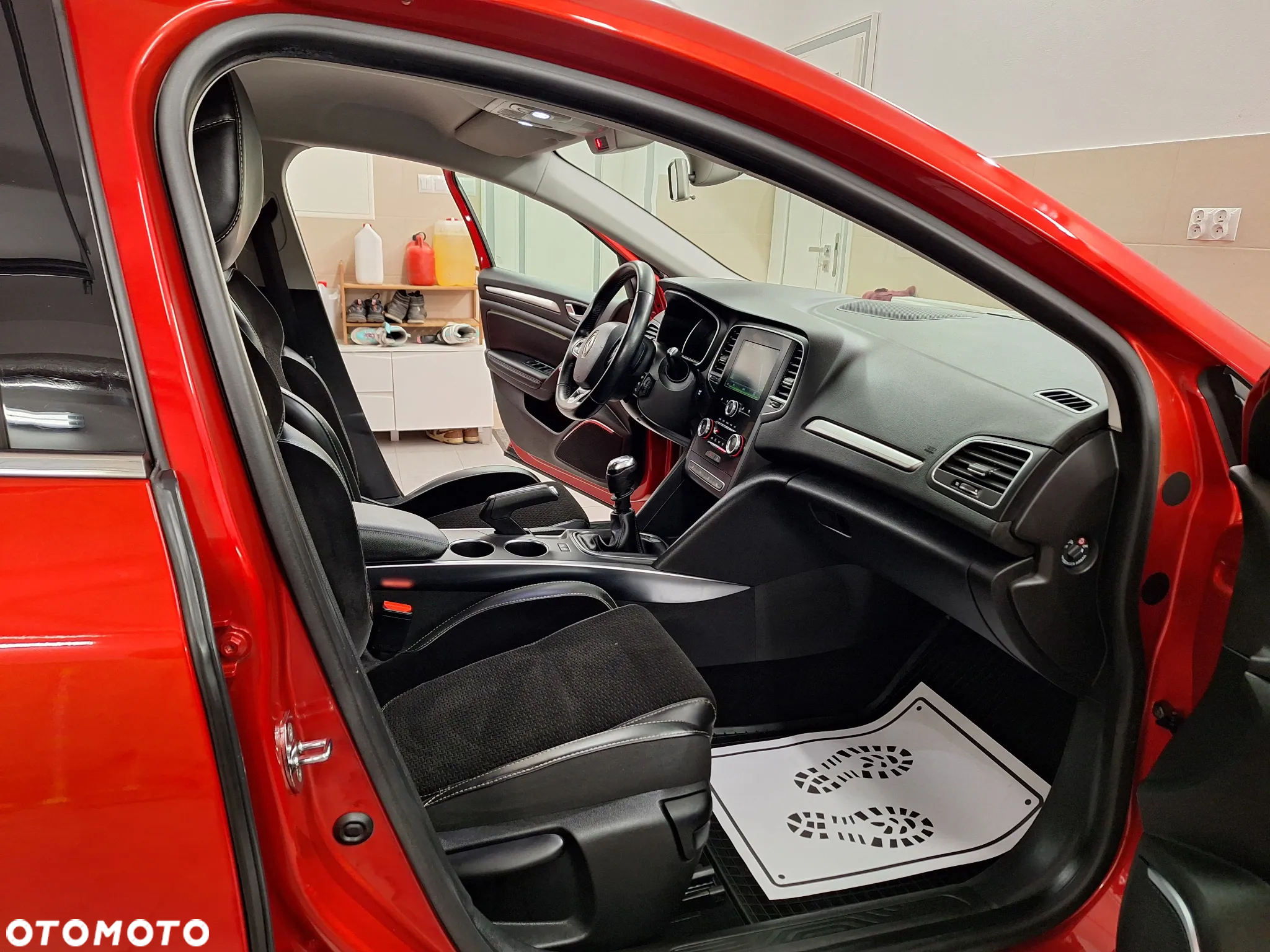 Renault Megane ENERGY TCe 130 BUSINESS - 24