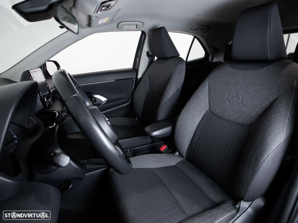 Toyota Yaris Cross 1.5 HDF Comfort Plus - 8