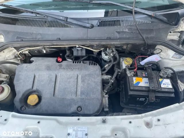 Fiat Doblo 1.9 JTD ELX - 7