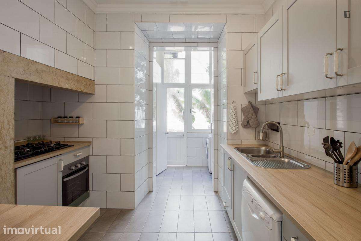Quarto - localizado em Penha de França Lisbon - Grande imagem: 2/29