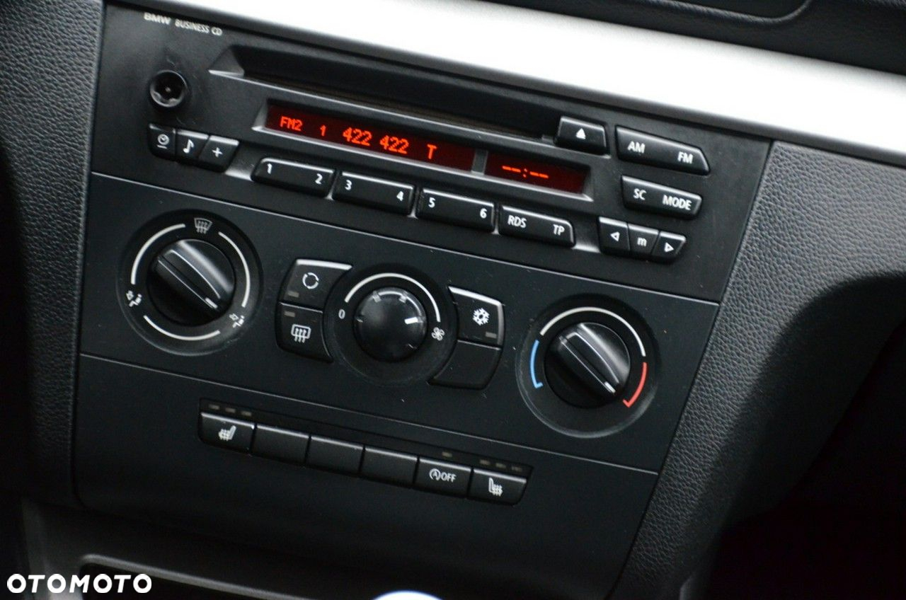 BMW Seria 1 - 30