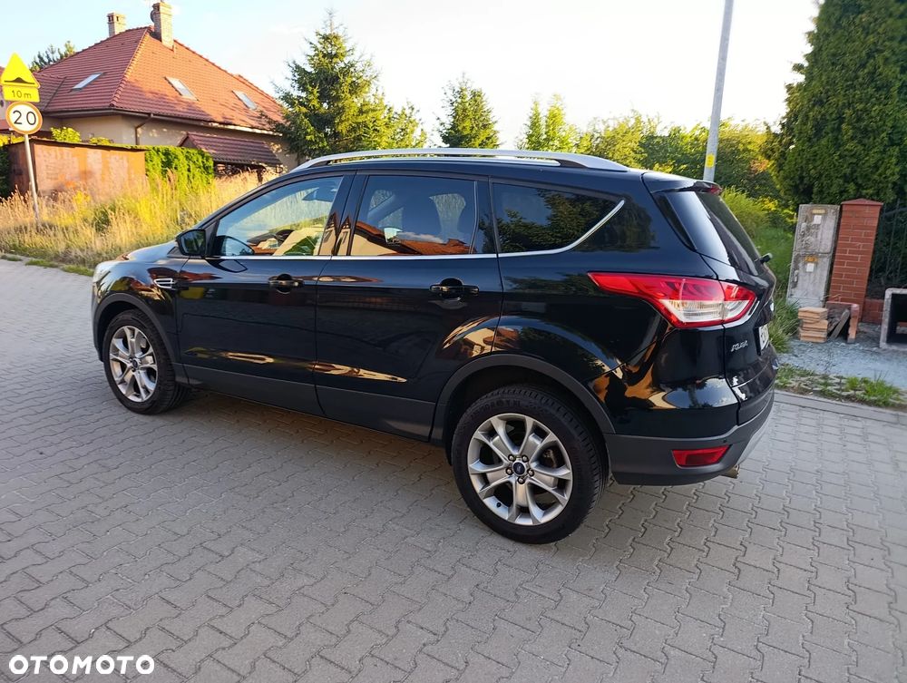 Ford Kuga 2.0 TDCi 2x4 Titanium - 15