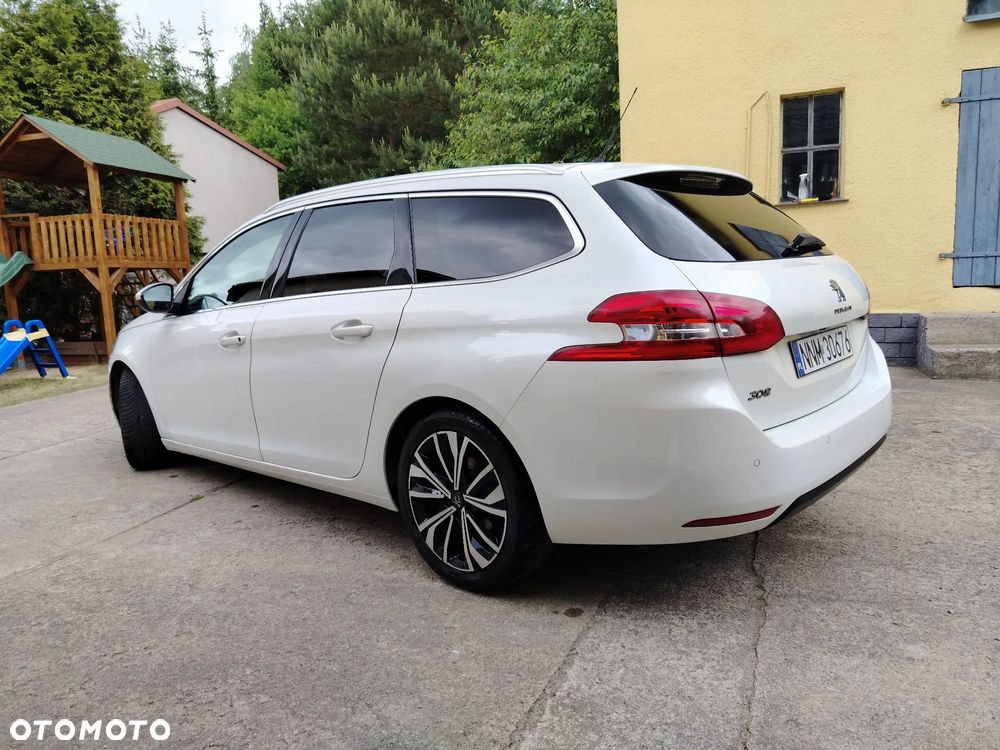 Peugeot 308 1.5 BlueHDi Allure S&S EAT8 - 4
