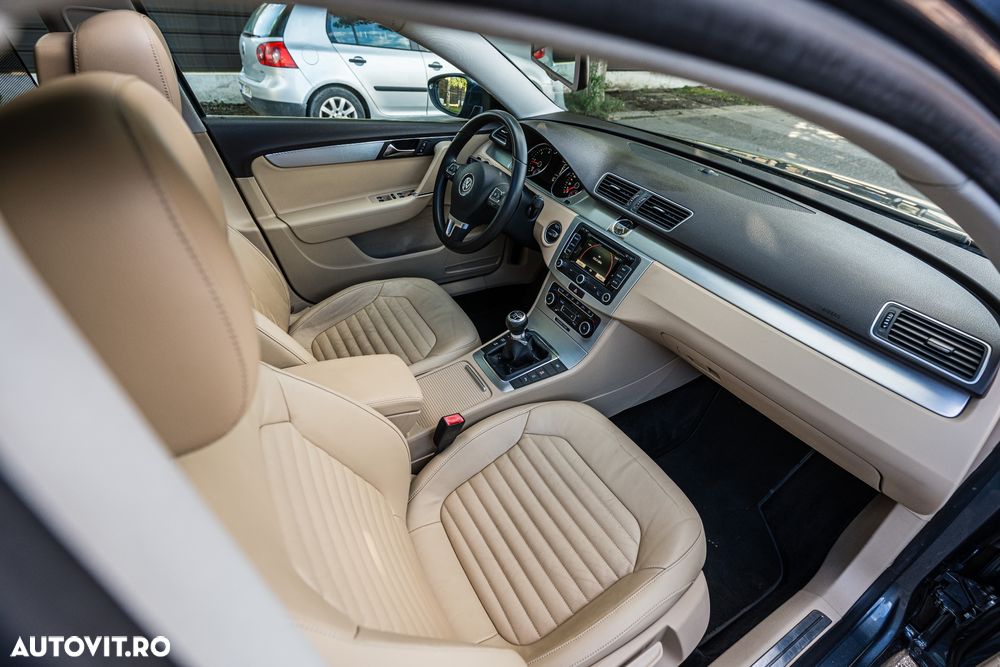 Volkswagen Passat - 29