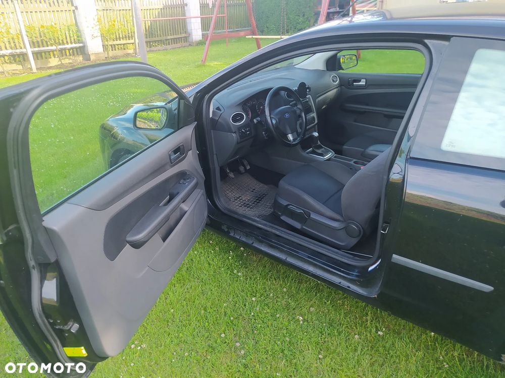 Ford Focus - 8