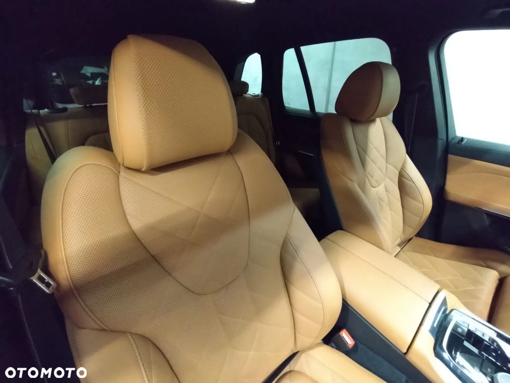 BMW X5 xDrive30d mHEV - 14