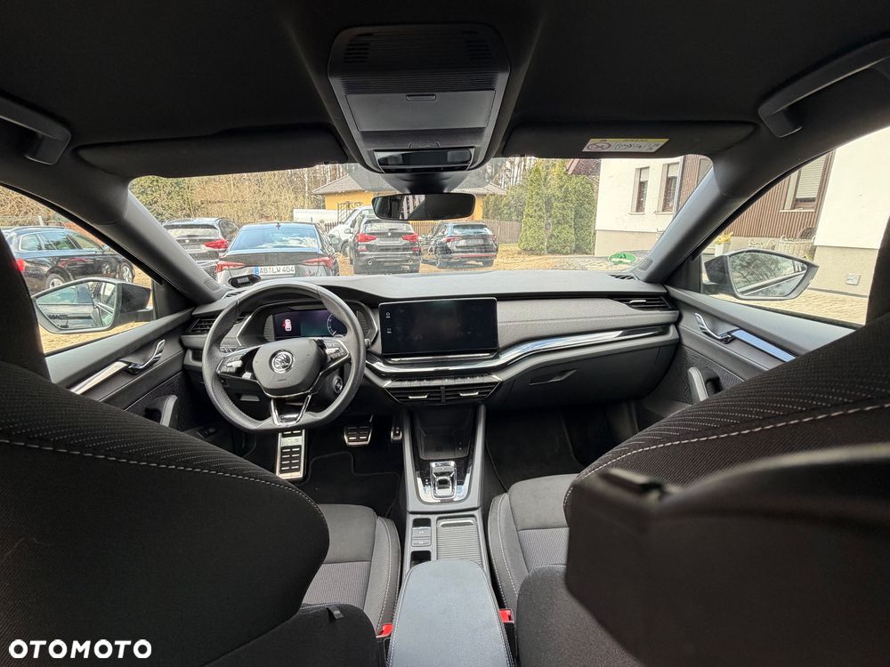 Skoda Octavia 2.0 TDI DSG Sportline - 9