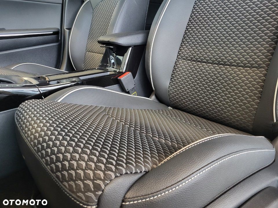 Kia Ceed - 22