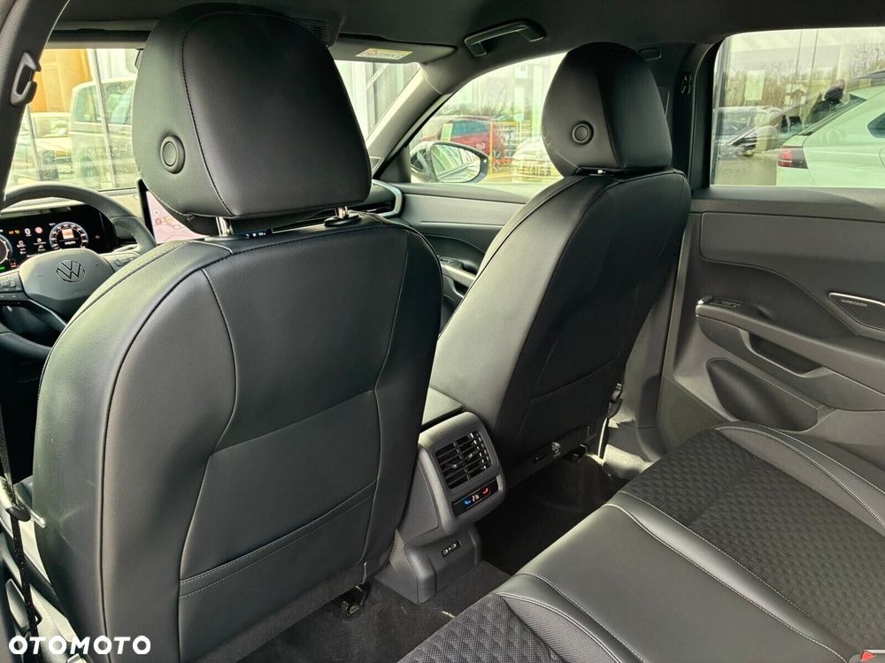 Volkswagen T-Roc - 25