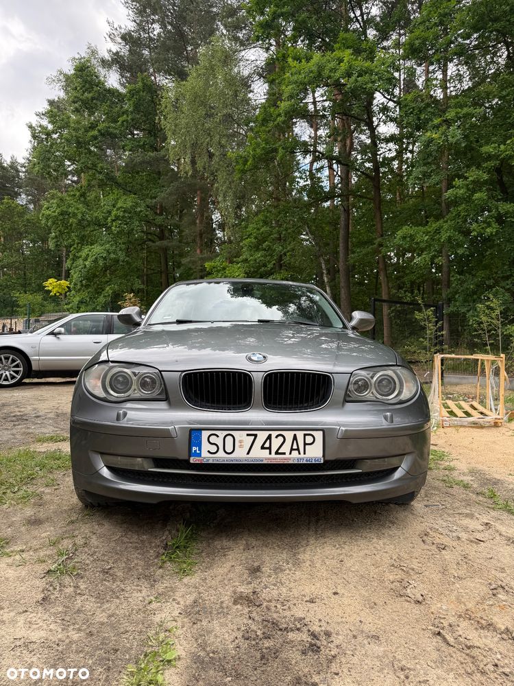 BMW Seria 1 118d DPF - 1