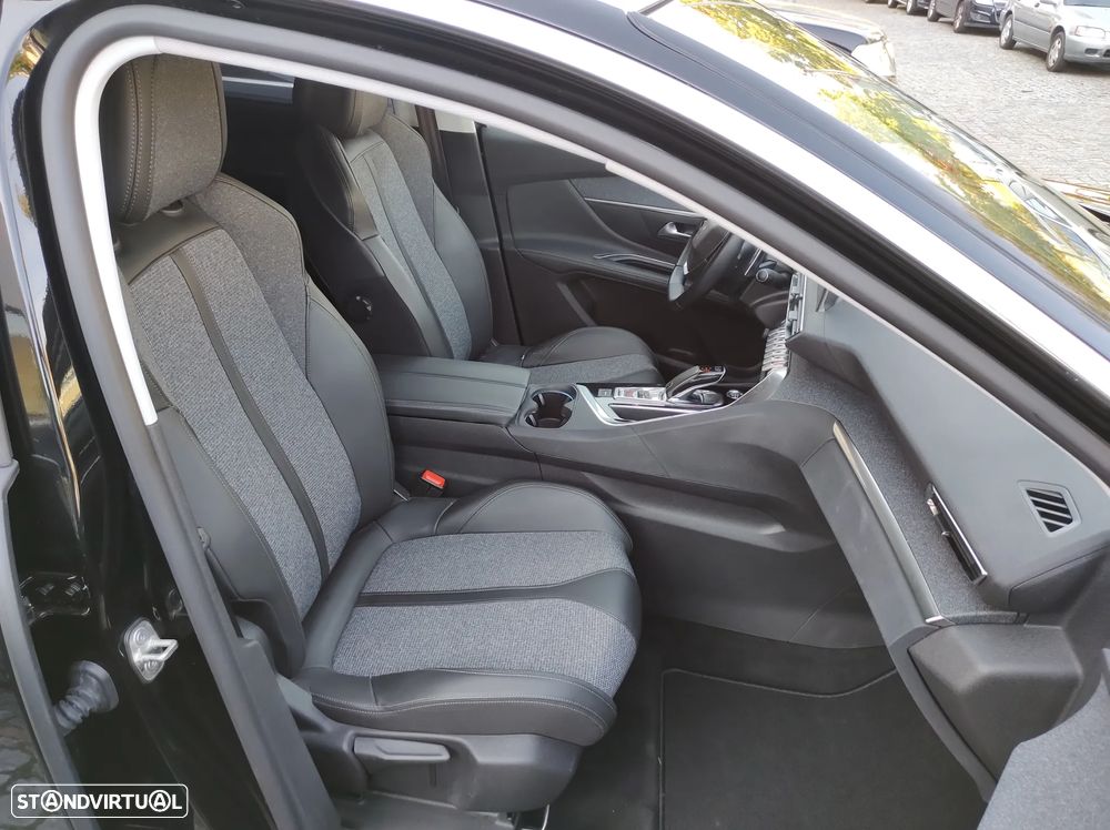 Peugeot 5008 1.5 BlueHDi Allure Pack EAT8 - 20