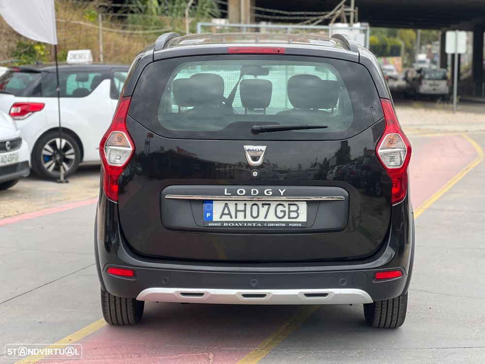 Dacia Lodgy 1.5 Blue dCi Stepway 7L - 3