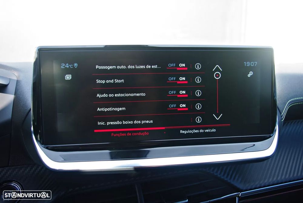 Peugeot 2008 1.2 PureTech GT Line EAT8 - 36