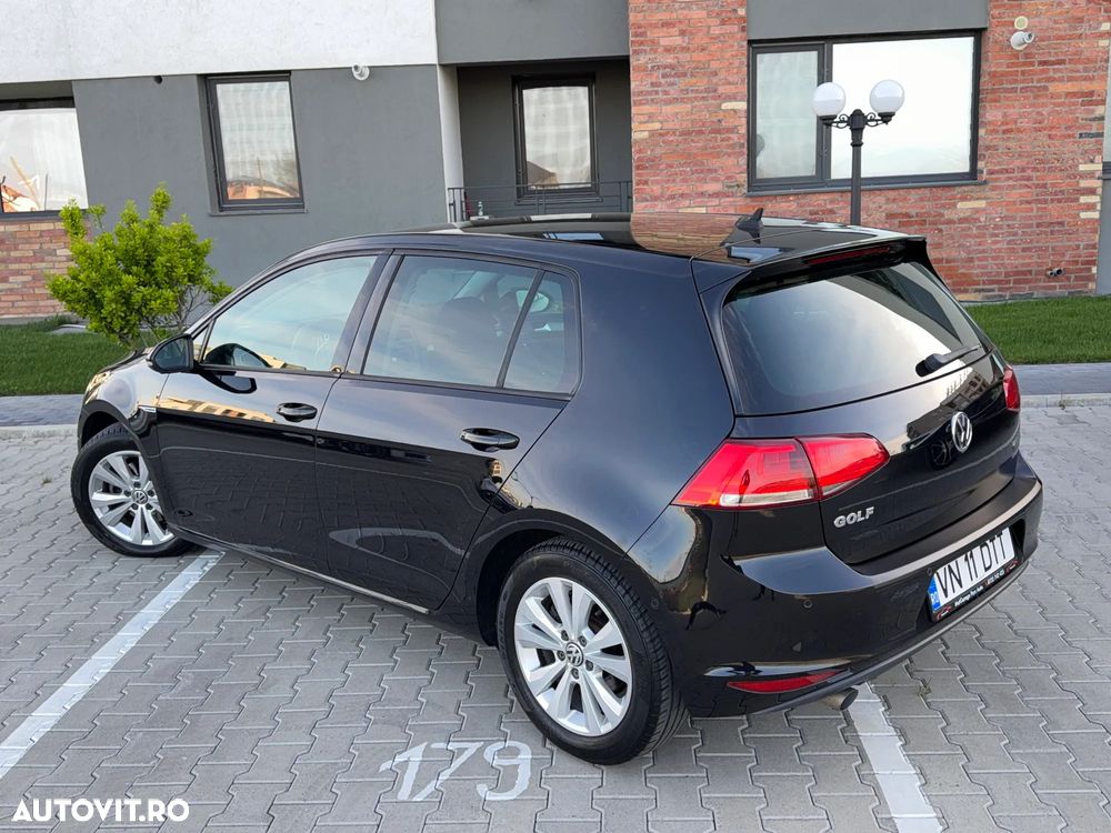 Volkswagen Golf - 17