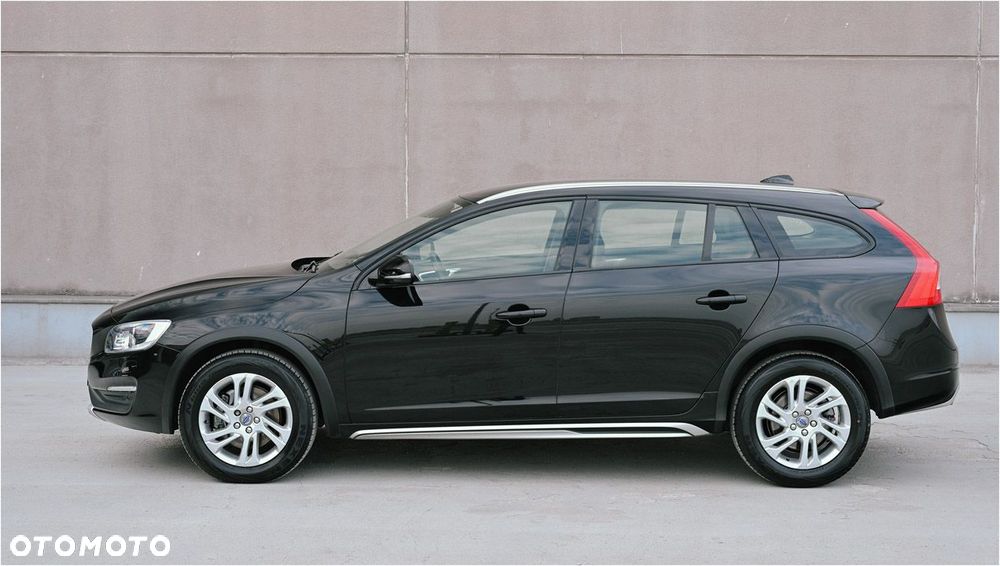 Volvo V60 Cross Country D4 Geartronic Summum - 12