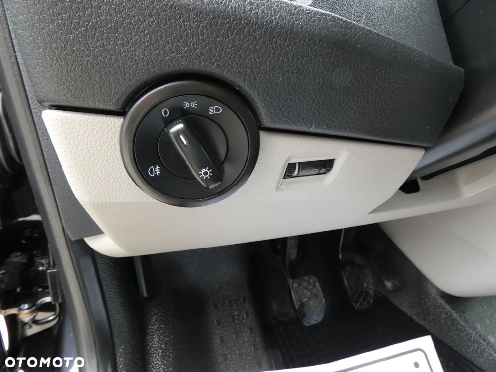 Volkswagen Transporter - 16