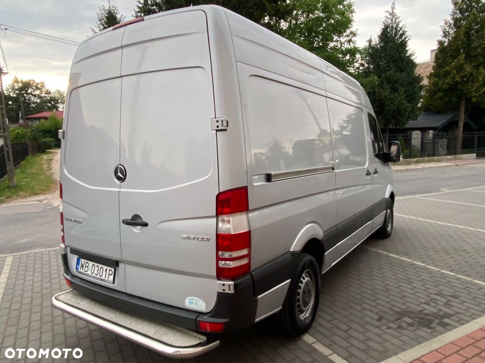 Mercedes-Benz Sprinter - 6