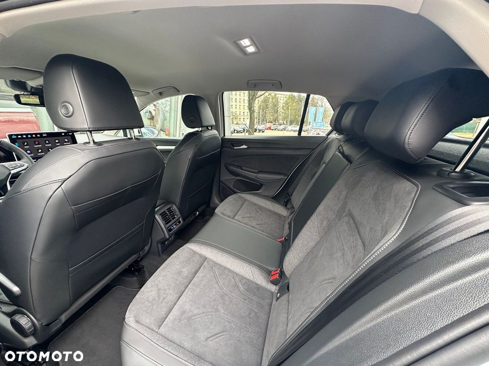 Volkswagen Golf 1.5 TSI EHybrid PHEV 150kW Life Plus DSG - 26