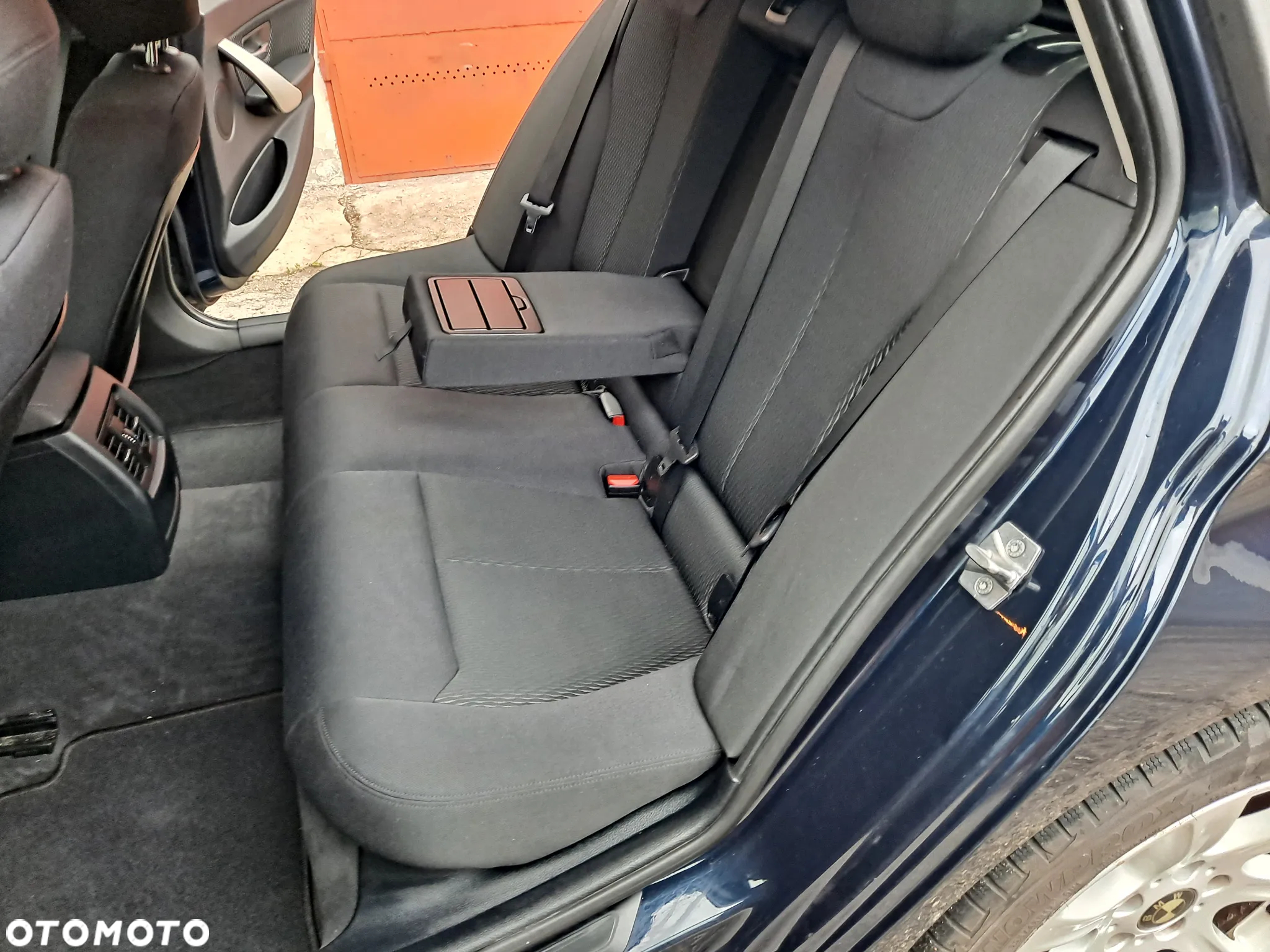 BMW Seria 3 320d Touring Sport Line - 12
