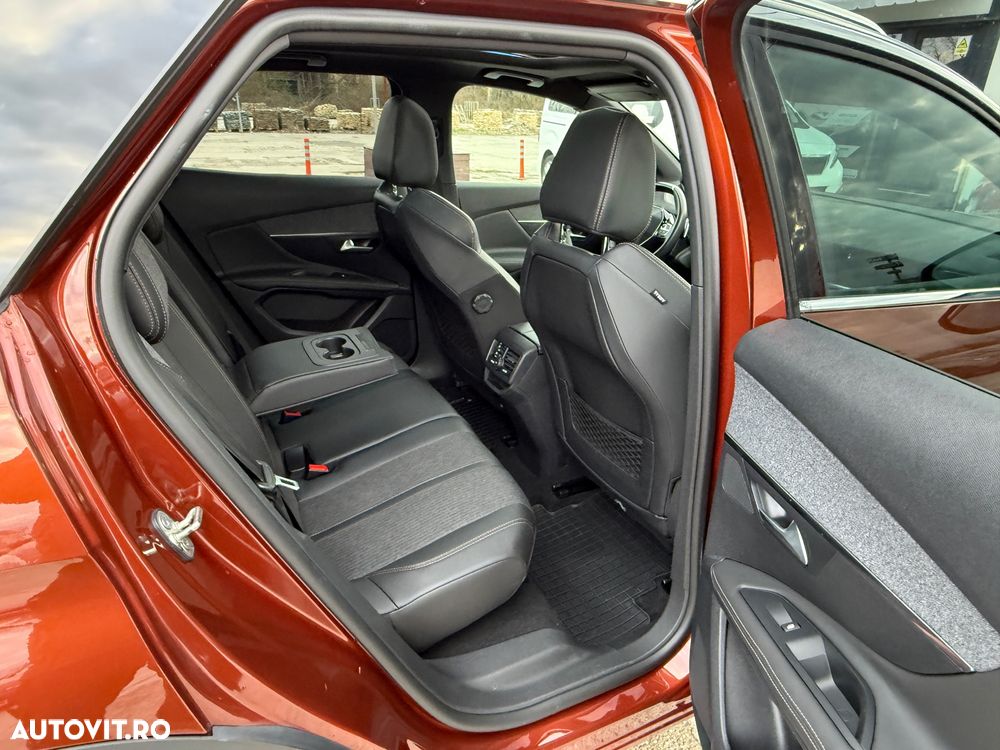 Peugeot 3008 1.2 PureTech Turbo S&S EAT6 GT-Line - 16