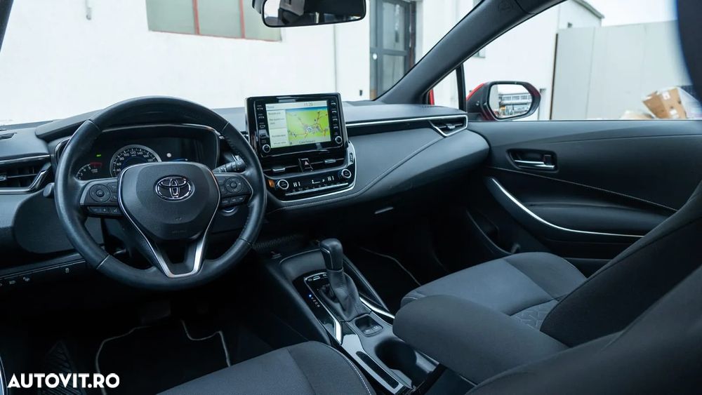 Toyota Corolla Touring Sports 1.2 Turbo 116 CP CVT Dynamic - 11