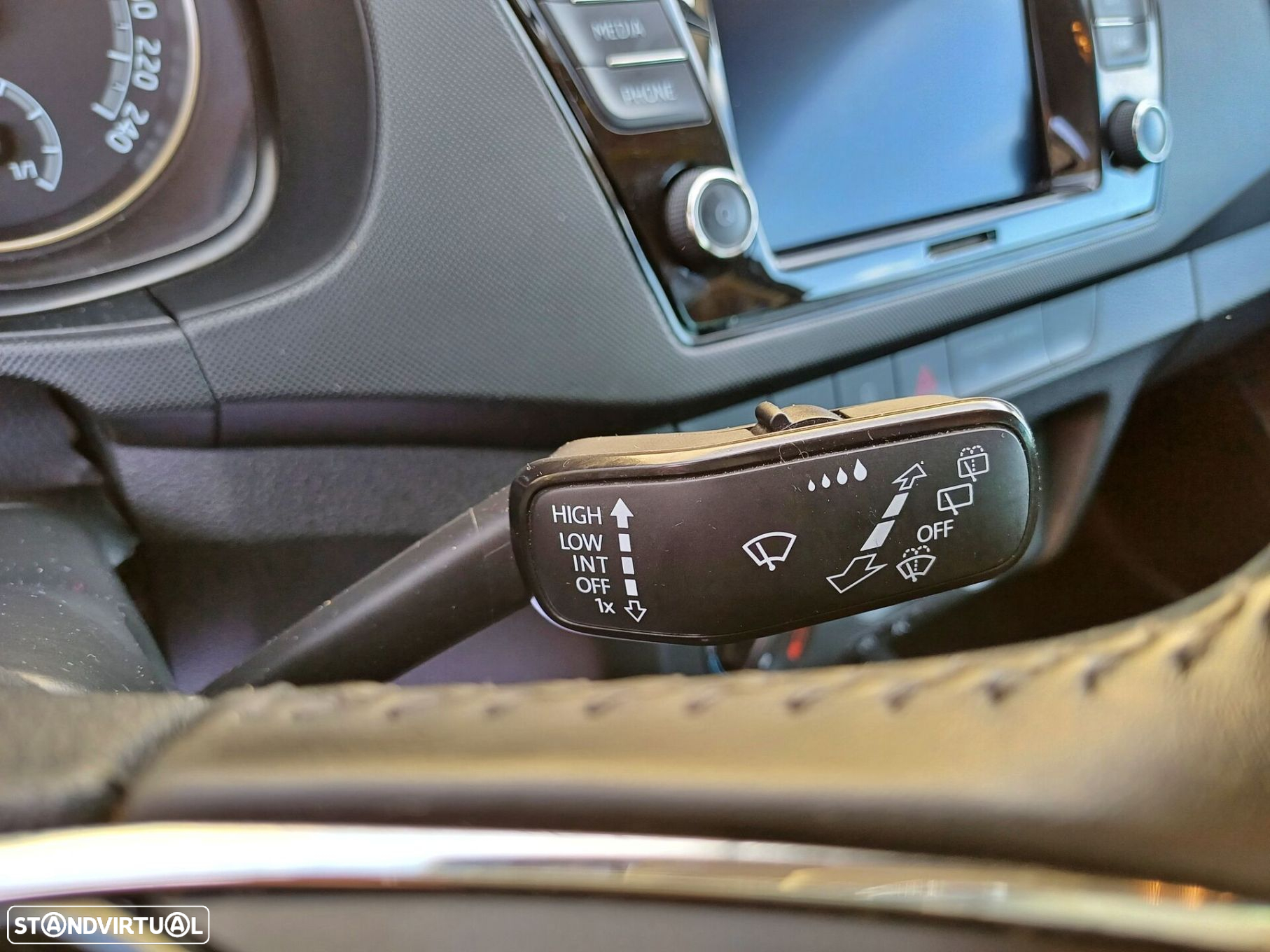 Skoda Fabia Break 1.0 TSI Ambition DSG - 10
