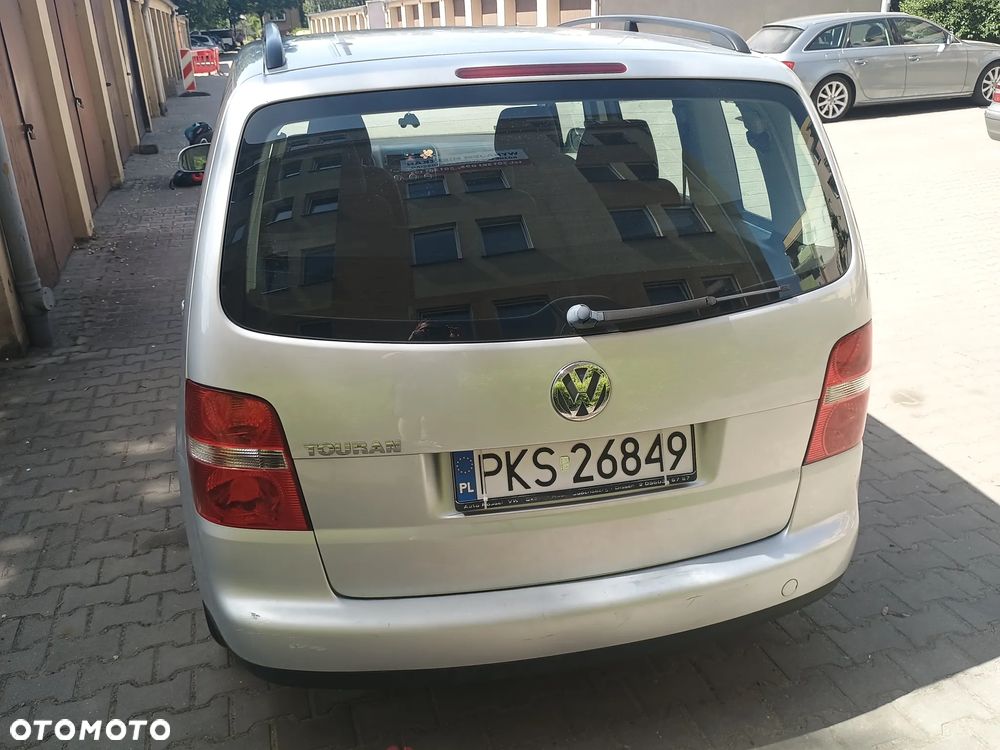 Volkswagen Touran 1.6 Q-Line - 10